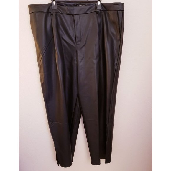 Eloquii Pants - Eloquii Black Wide Leg Faux Leather Pants with Side Split Hem Size 22 NWT